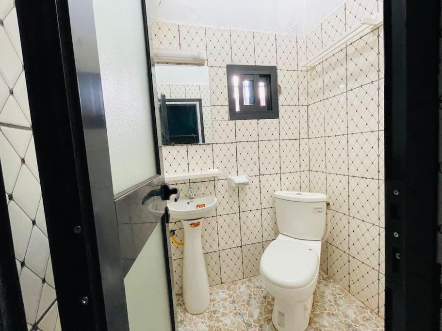 Charmante Maison Cozy Et Conviviale Bafoussam Luaran gambar
